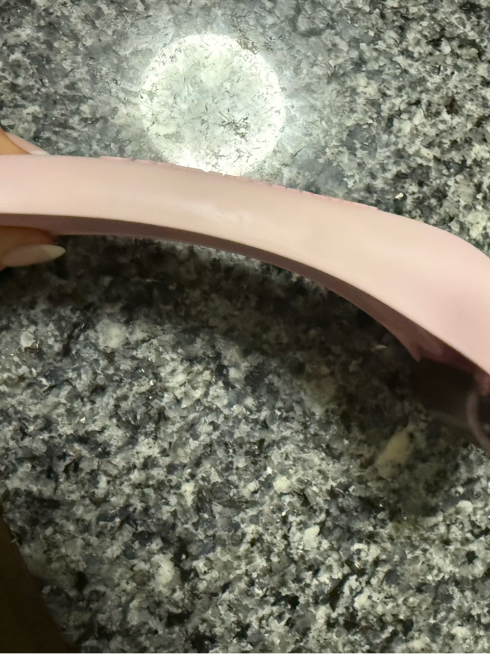 The Skinny Confidential Hot Mess Ice Roller - Pink - Picture 4 of 5